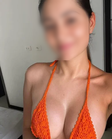Renu Malhotra - College Girls in Guwahati